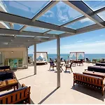 아파트 Breathtaking Sea View 비알라